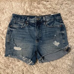 Old Navy O.G. Straight Cutoff Jean Shorts Distressed